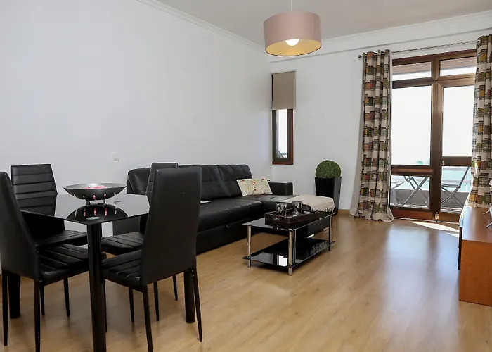 Apartment Monumental