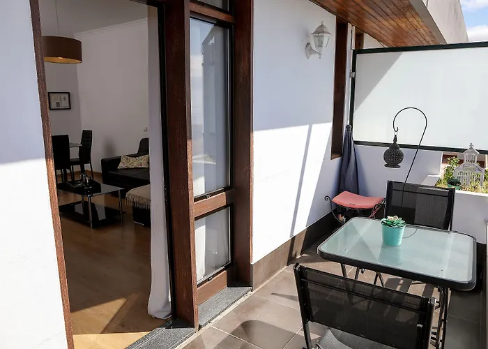 Monumental Apartment *