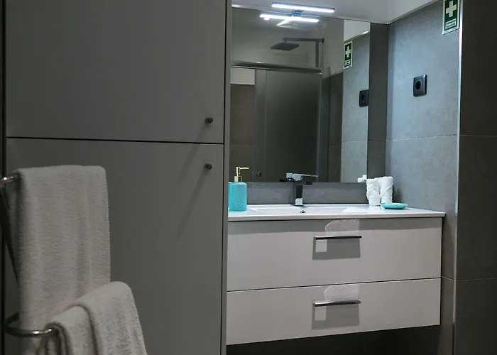 Monumental Apartment *