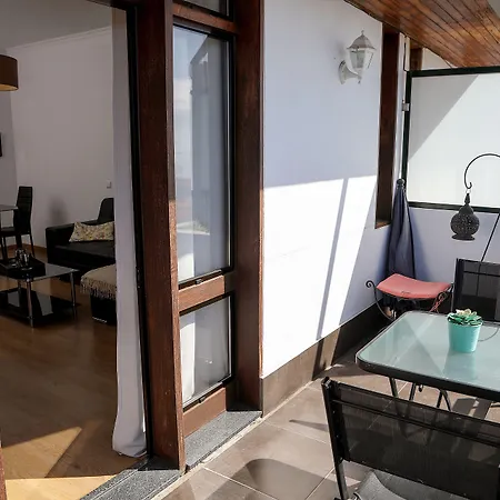 Monumental Apartment *