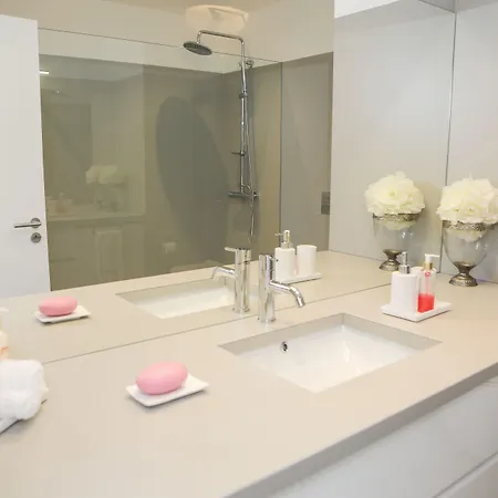 Monumental Apartment *