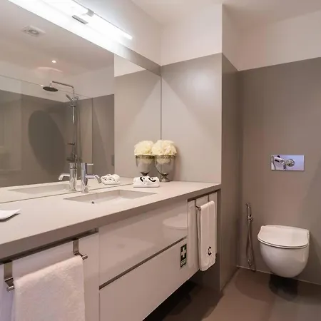 Monumental - Multi Listing Aparthotel