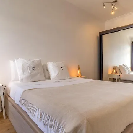 Monumental - Multi Listing Aparthotel *