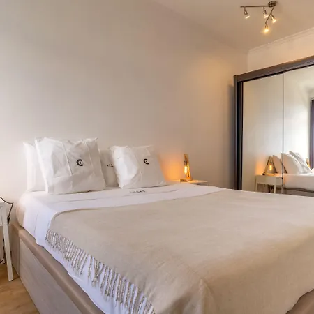 Aparthotel Monumental - Multi Listing Funchal (Madeira)