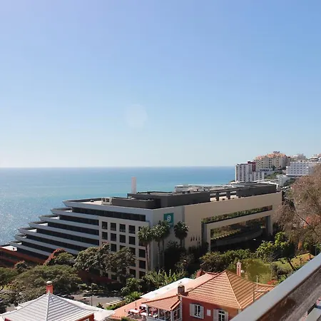 아파트 Monumental